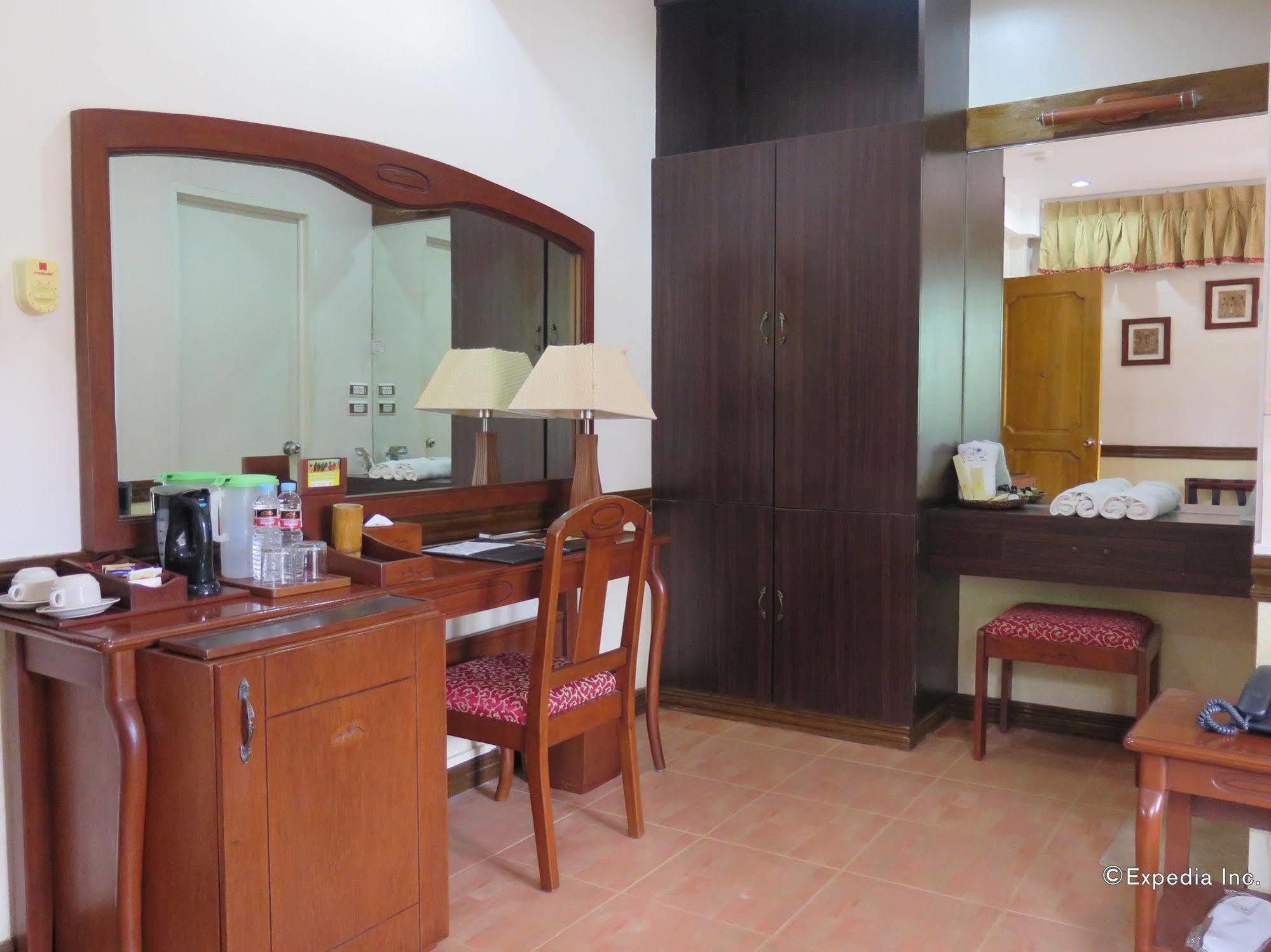 G'S Grand Resort And Convention Center Panglao Luaran gambar